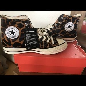 Giraffe print Converse hightop sneakers